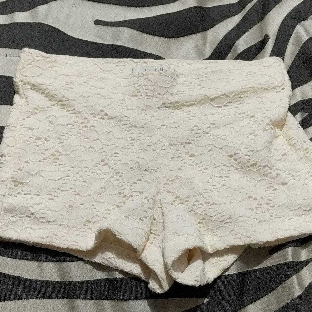 White lace shorts